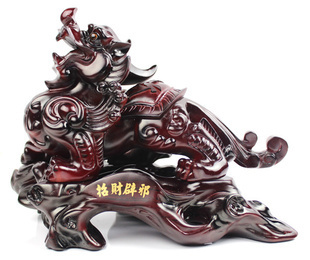 家居風(fēng)水與藝術(shù)融合 樹脂大象擺件的招財(cái)吉祥寓意與鑒賞